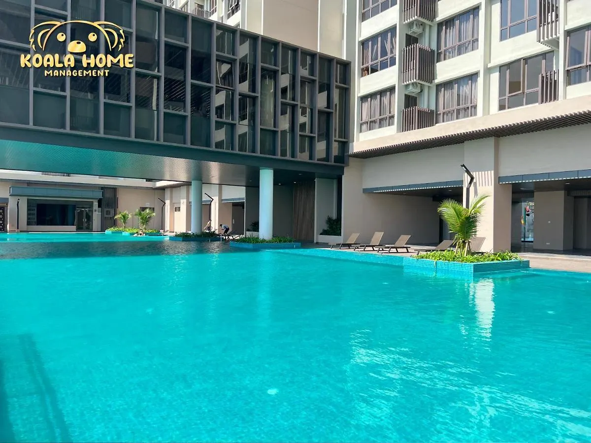 New!! Bali B1606 I Golden Black I Netflix I Video Game I 2-4Pax I 5Minjonker Apartment Malacca Malaysia